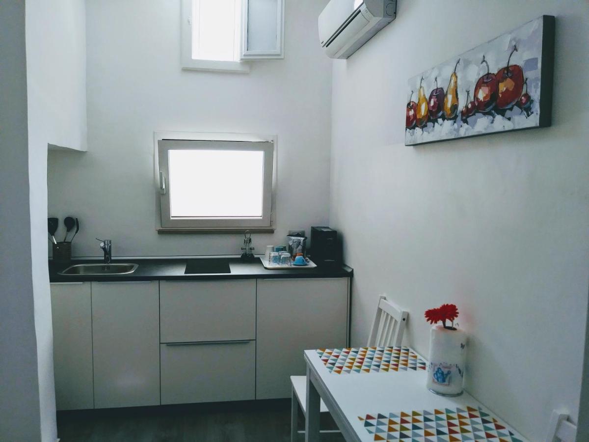 B&B 20 Archi Monopoli Rom bilde
