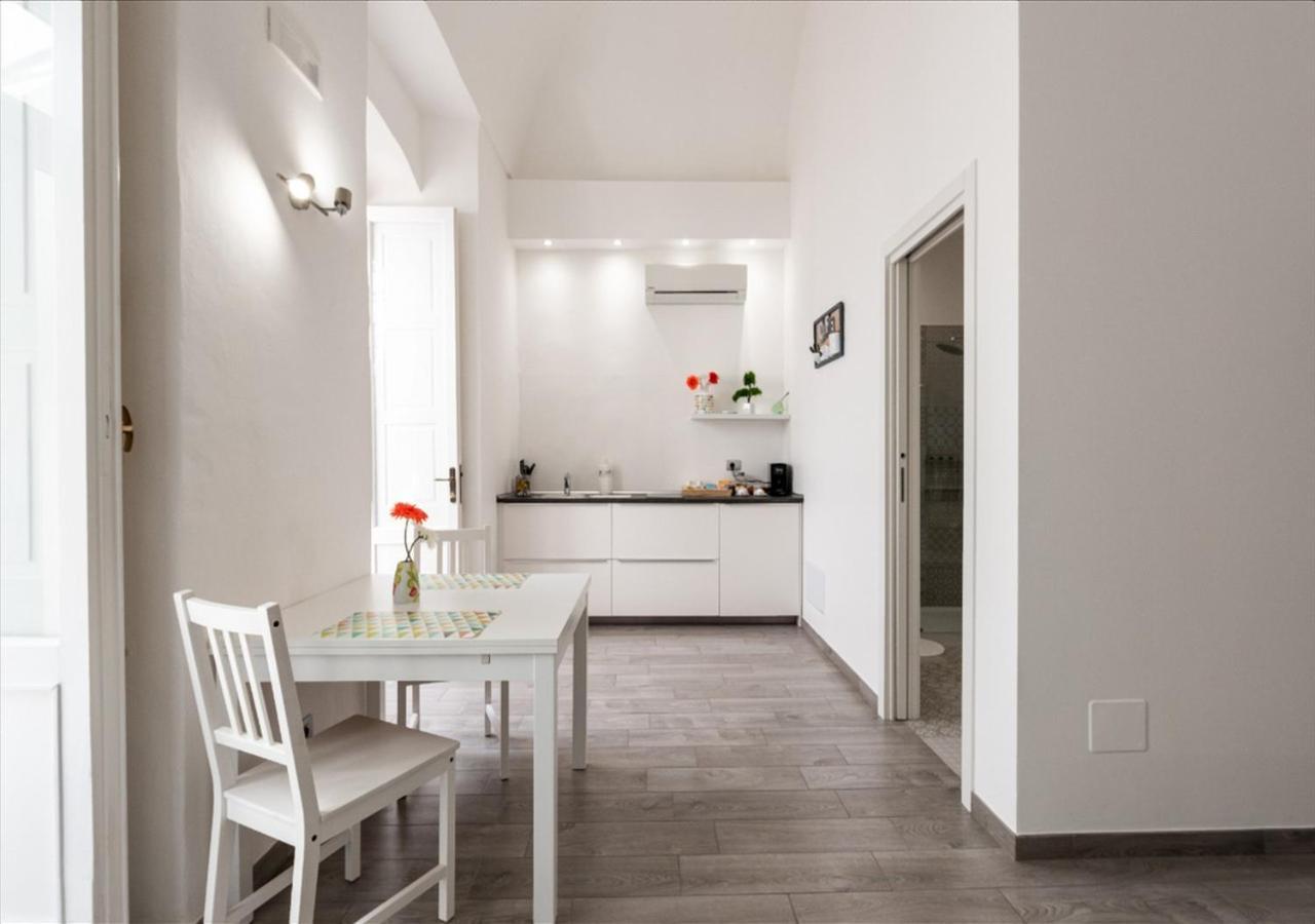 B&B 20 Archi Monopoli Eksteriør bilde