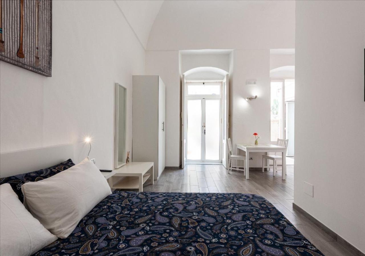 B&B 20 Archi Monopoli Eksteriør bilde